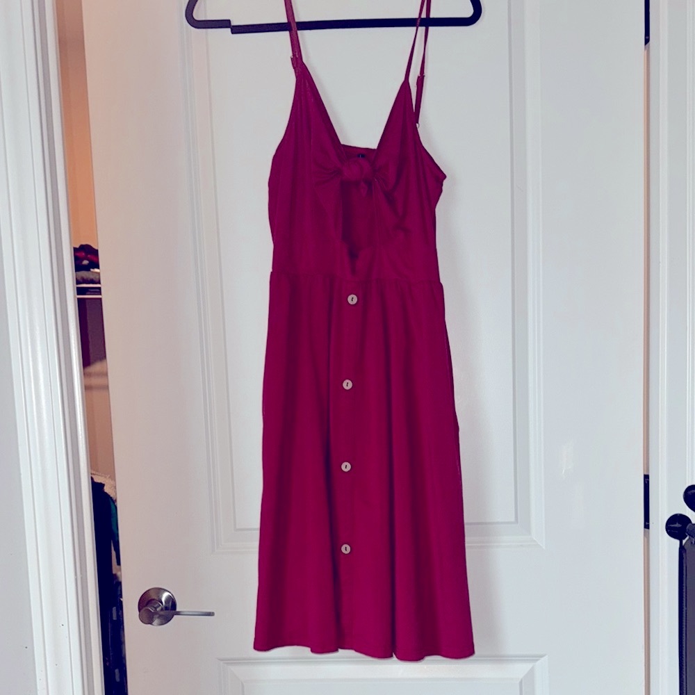 Red Sleeveless Sundress with Spaghetti Straps for Casual Occasions